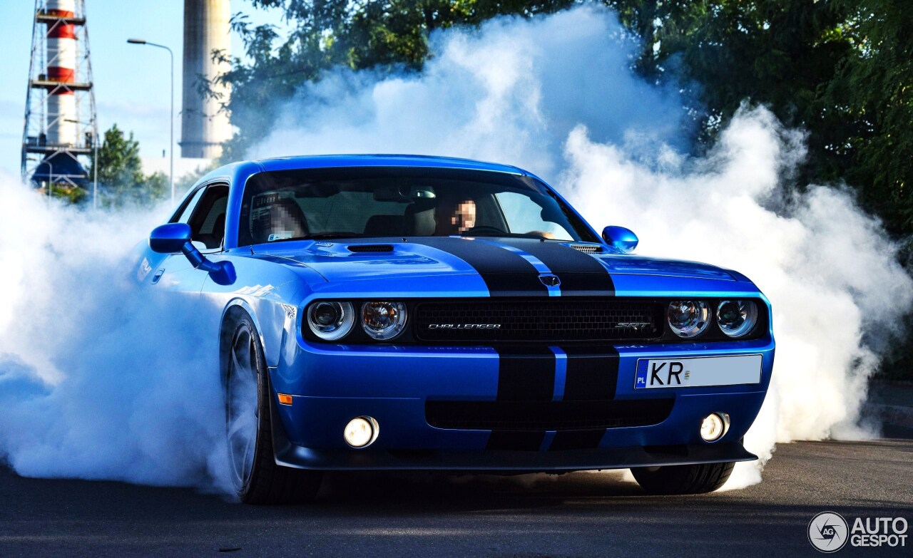 Dodge Challenger SRT-8