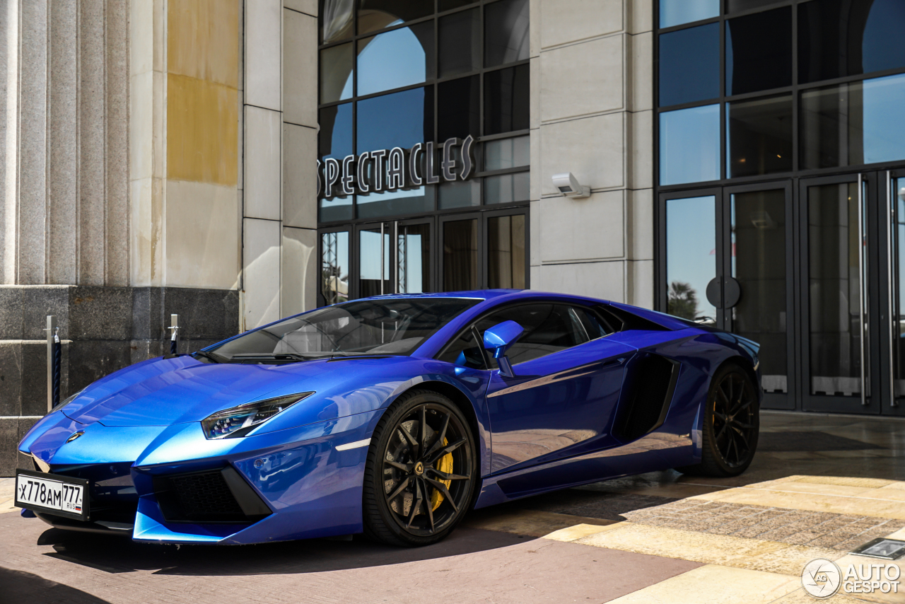 Lamborghini Aventador LP700-4