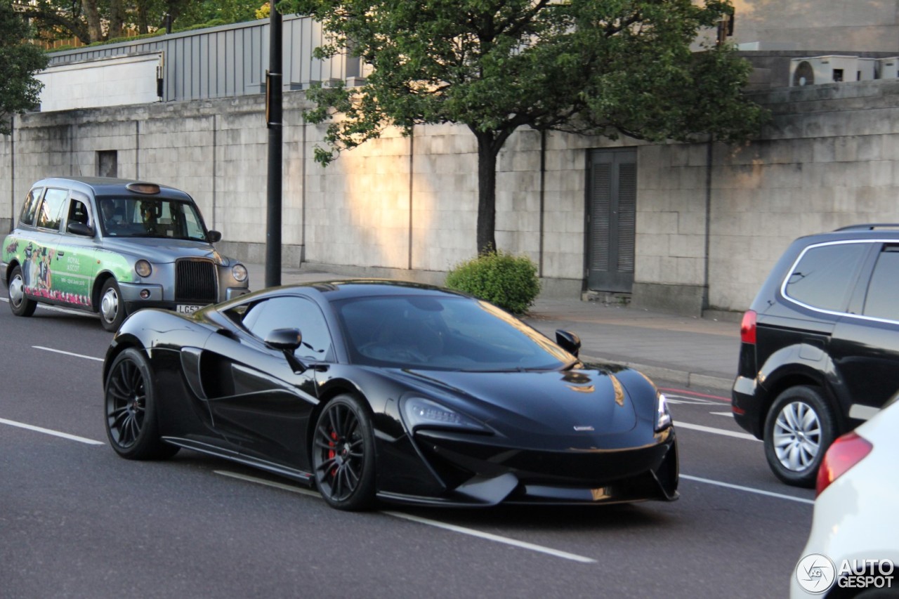 McLaren 570S