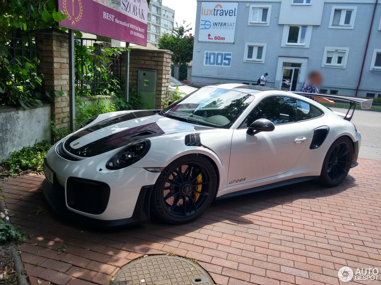 Porsche 991 GT2 RS Weissach Package