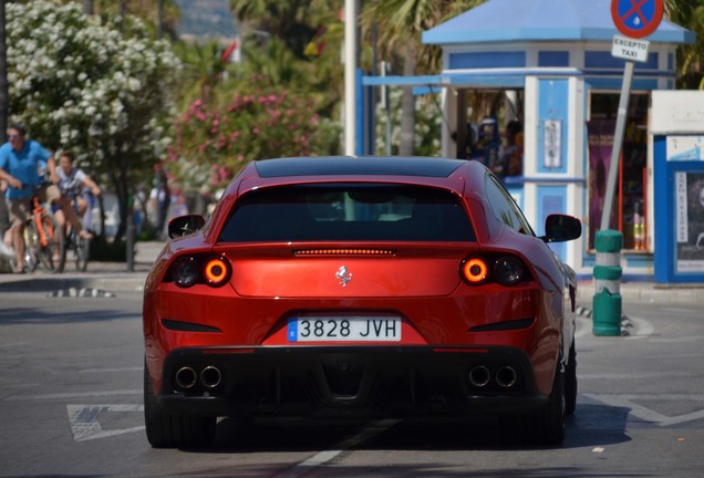 Ferrari GTC4Lusso