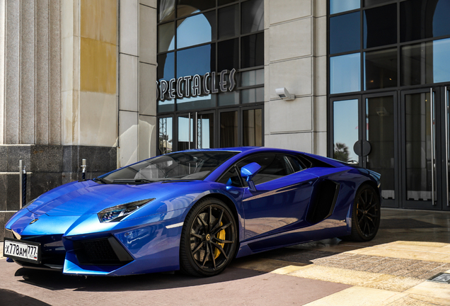 Lamborghini Aventador LP700-4