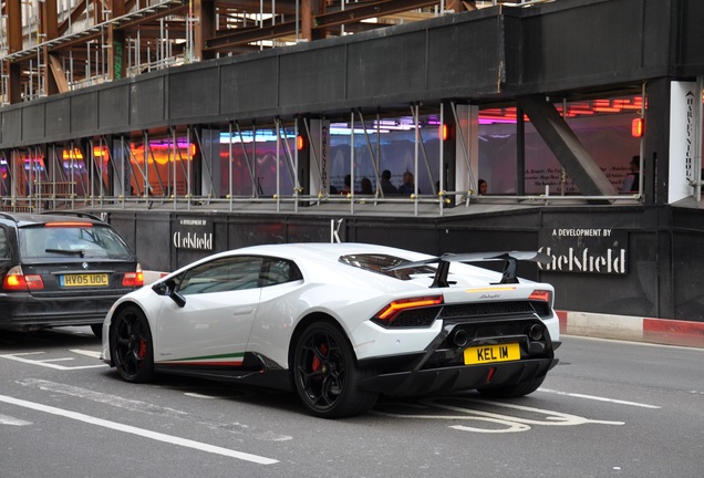 Lamborghini Huracán LP640-4 Performante