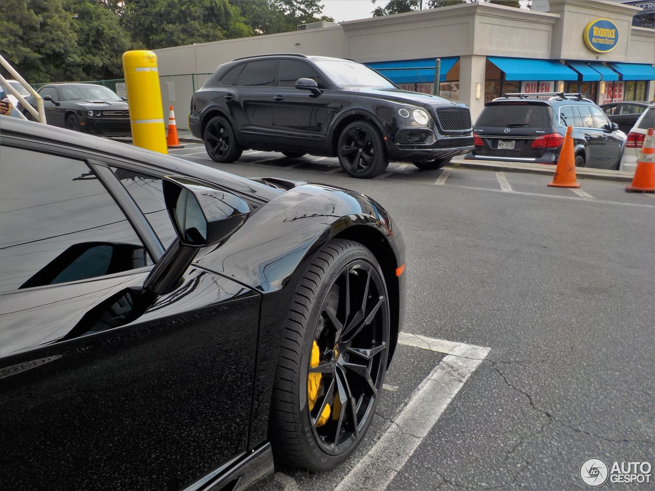 Lamborghini Aventador LP700-4