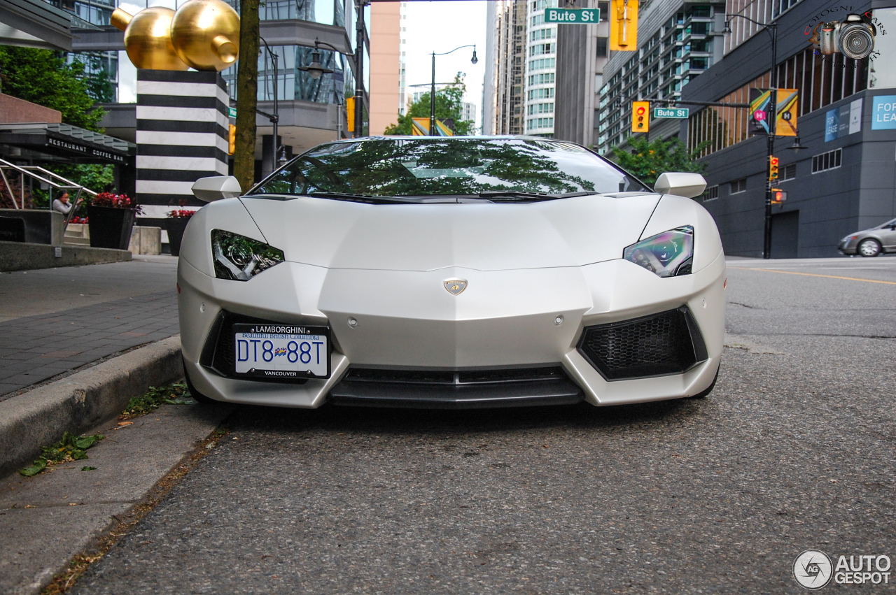 Lamborghini Aventador LP700-4 Roadster