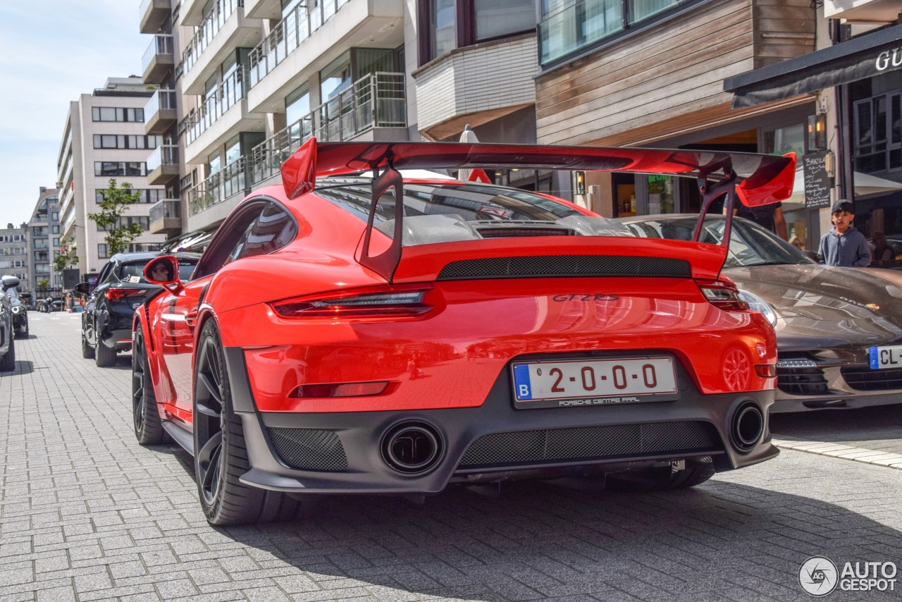 Porsche 991 GT2 RS Weissach Package