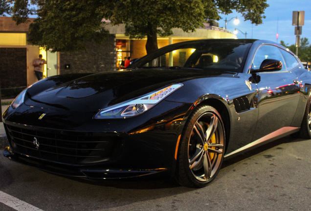 Ferrari GTC4Lusso