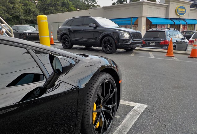 Lamborghini Aventador LP700-4