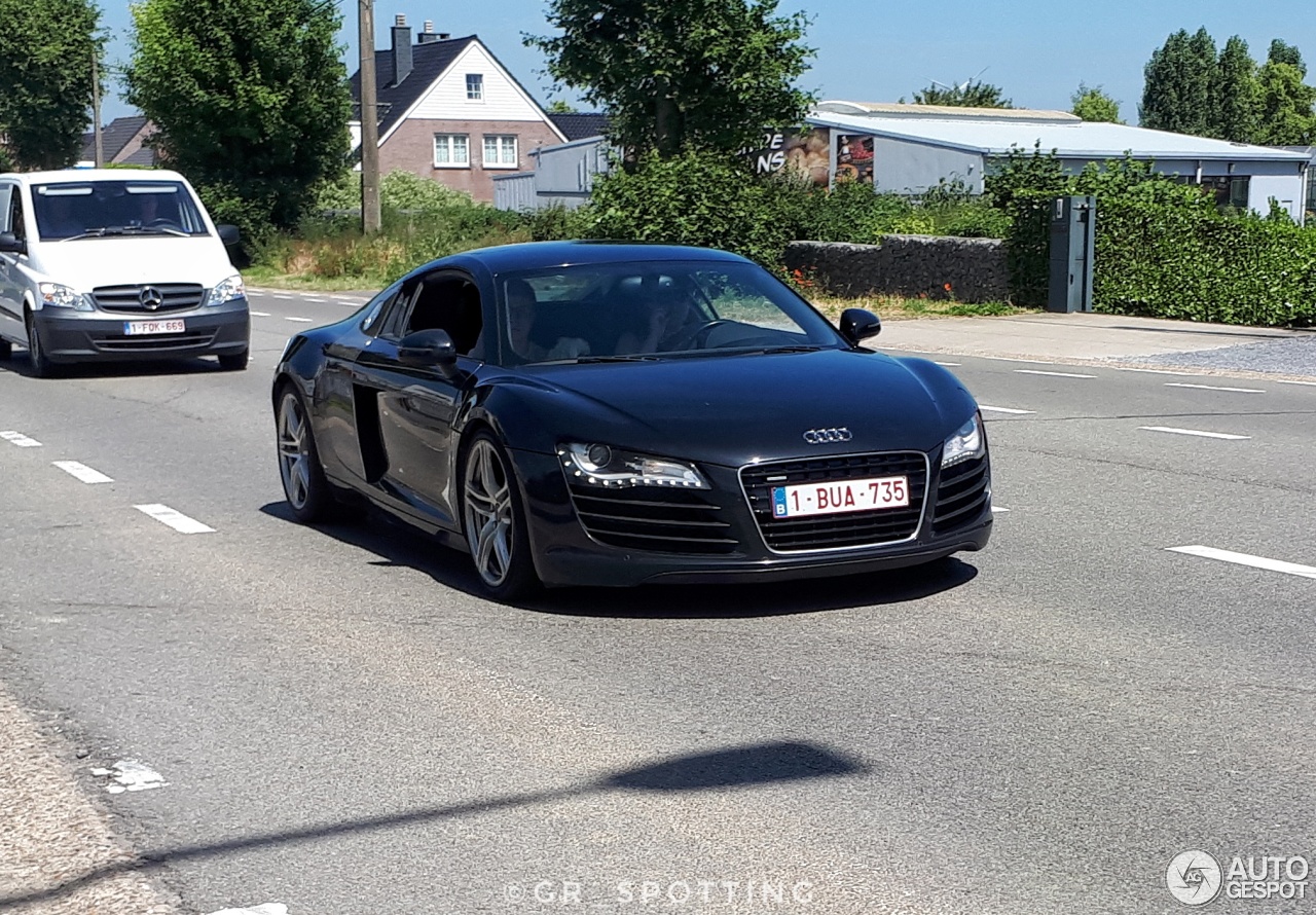 Audi R8