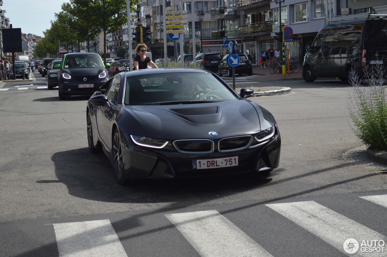 BMW i8