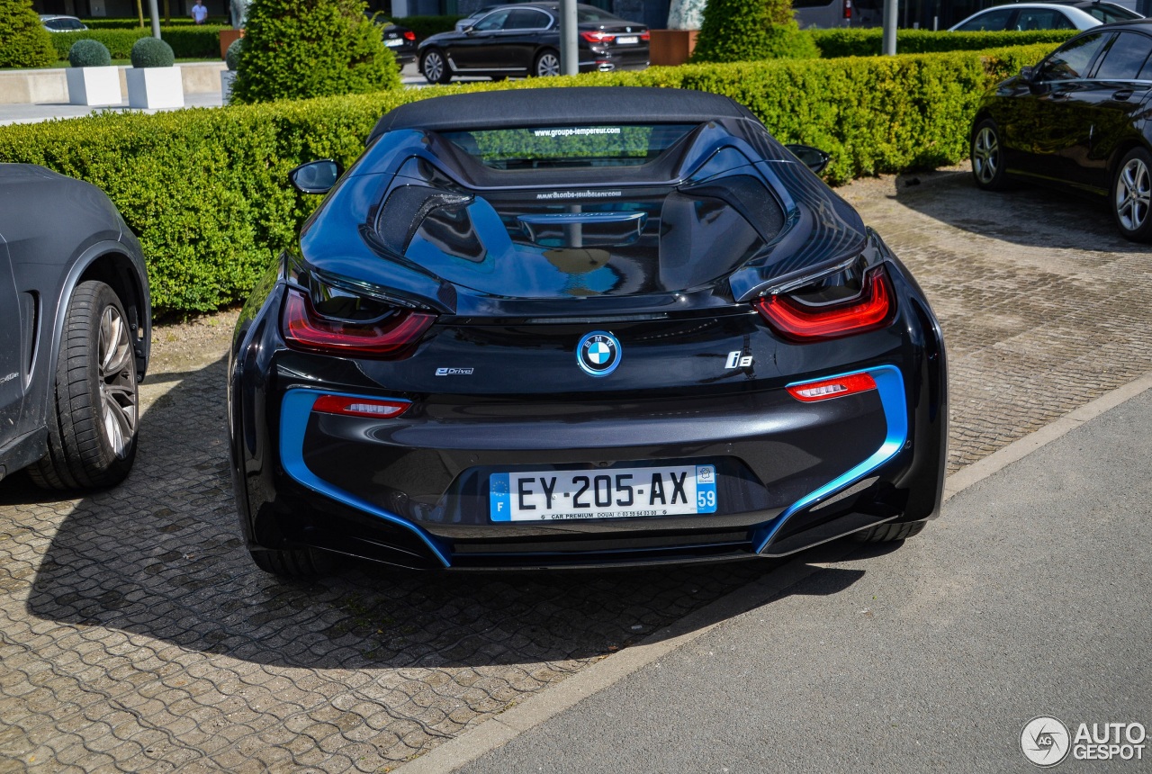 BMW i8 Roadster