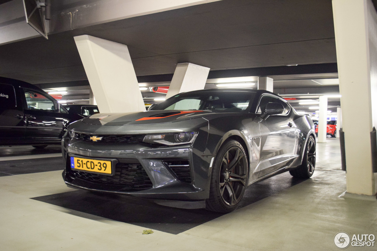 Chevrolet Camaro SS 2016 50th Anniversary