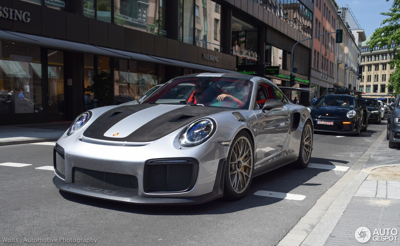 Porsche 991 GT2 RS Weissach Package