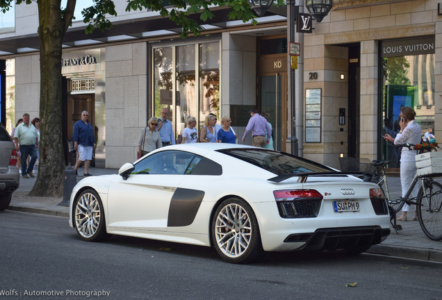 Audi R8 V10 Plus 2015