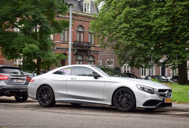 Mercedes-AMG S 63 Coupé C217