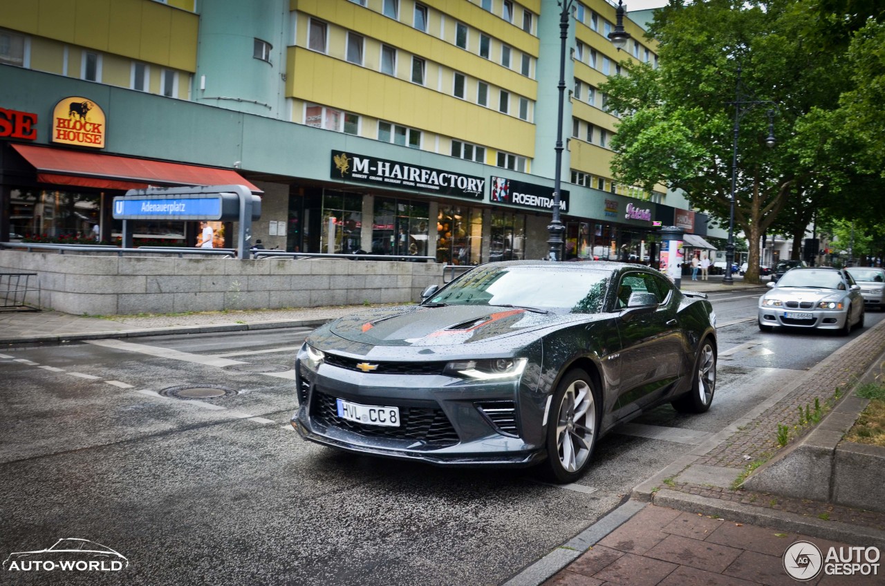 Chevrolet Camaro SS 2016 50th Anniversary