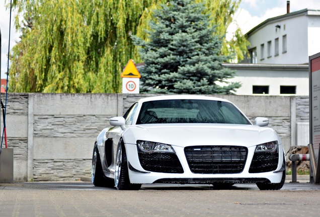 Audi R8 V10