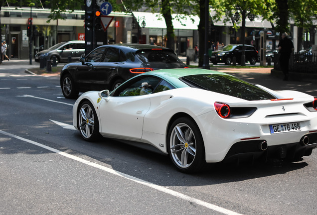 Ferrari 488 GTB