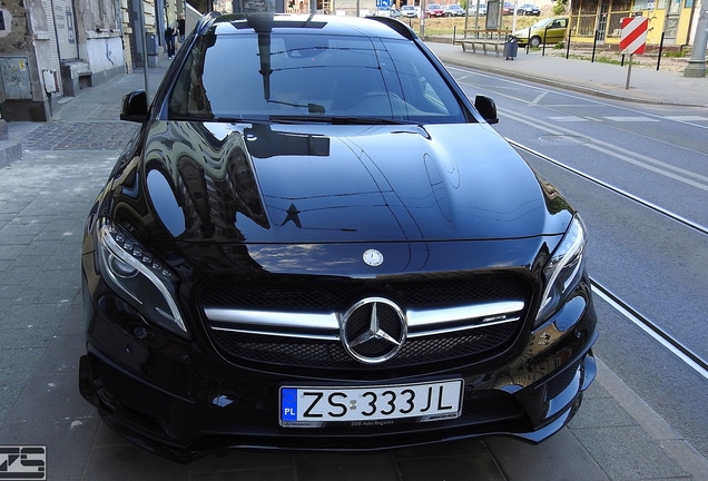 Mercedes-Benz GLA 45 AMG X156