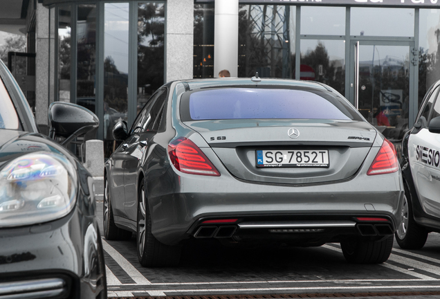 Mercedes-Benz S 63 AMG V222