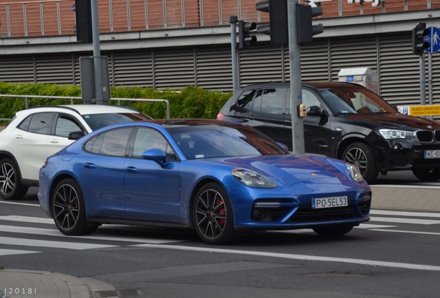 Porsche 971 Panamera Turbo