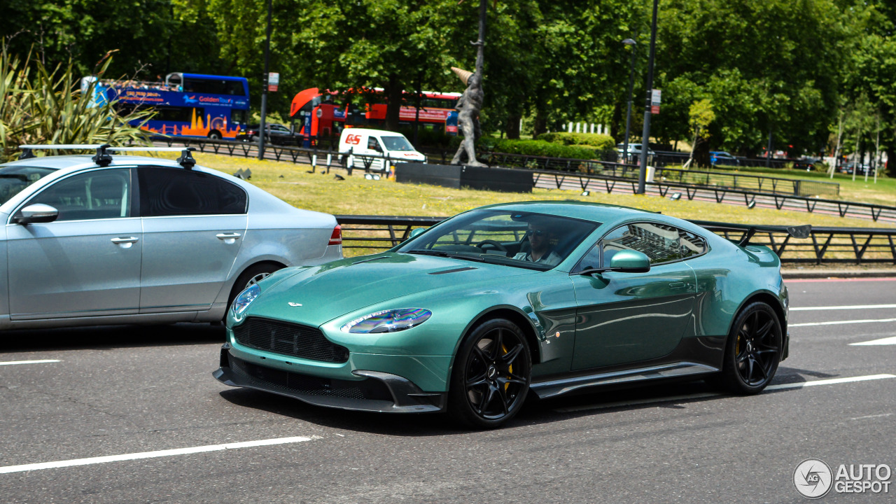 Aston Martin Vantage GT8