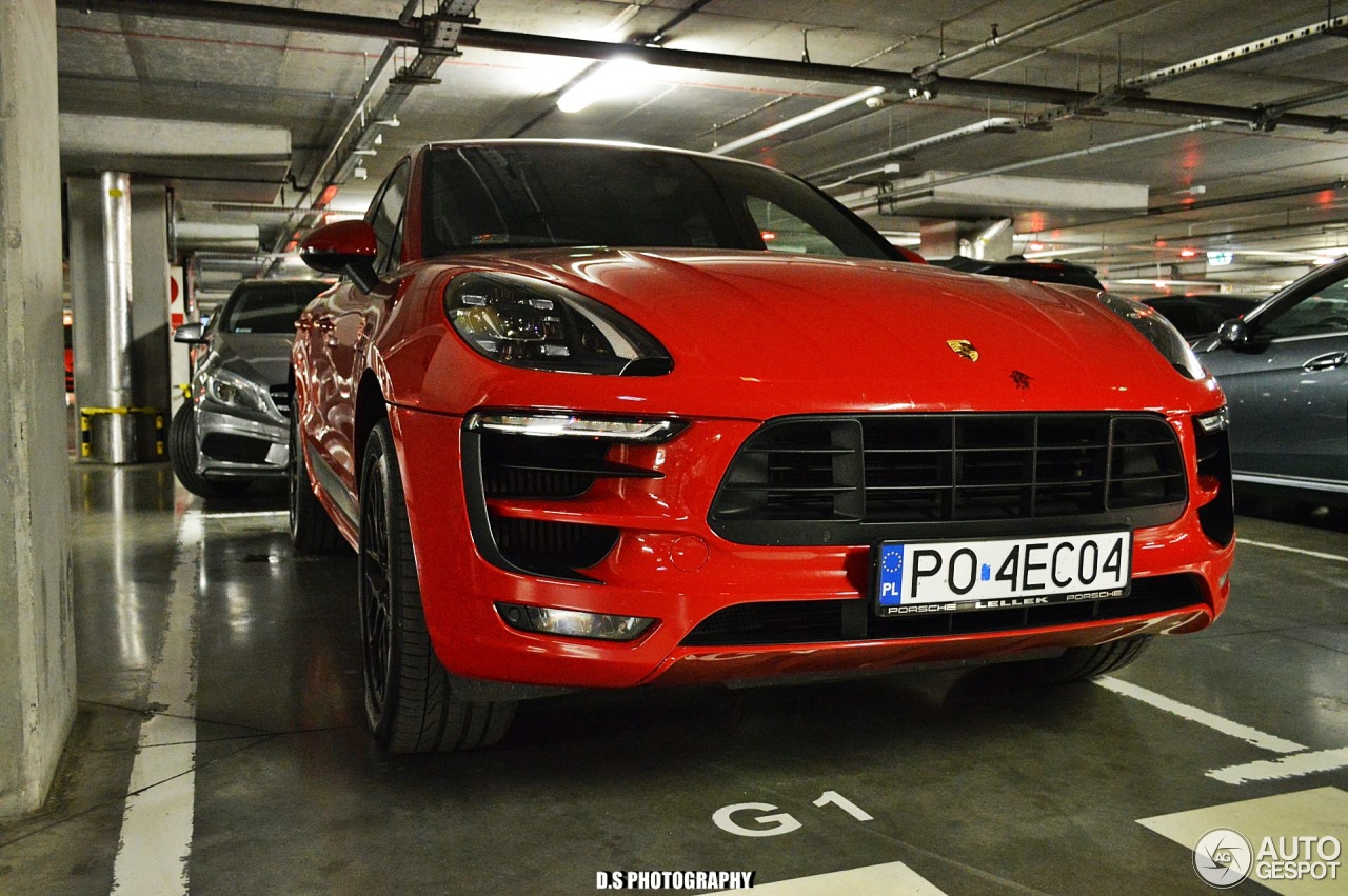 Porsche 95B Macan GTS