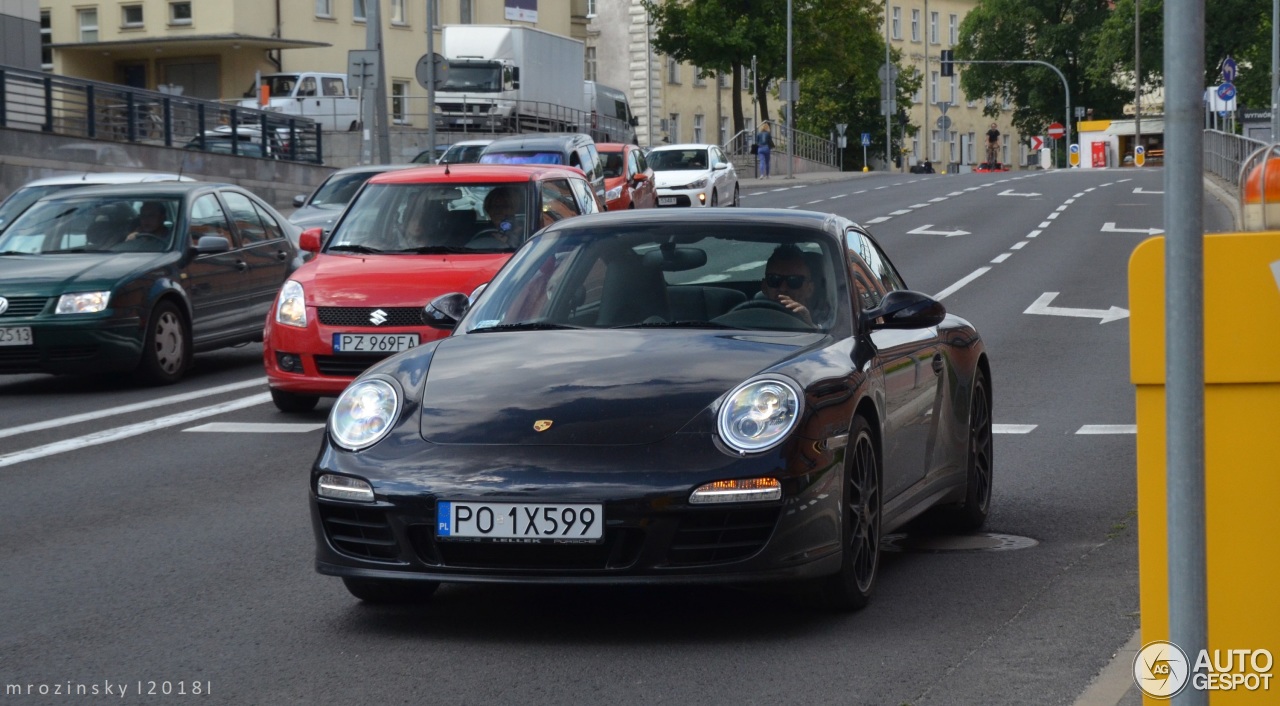 Porsche 997 Carrera 4 GTS