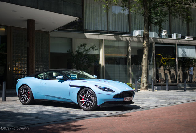 Aston Martin DB11