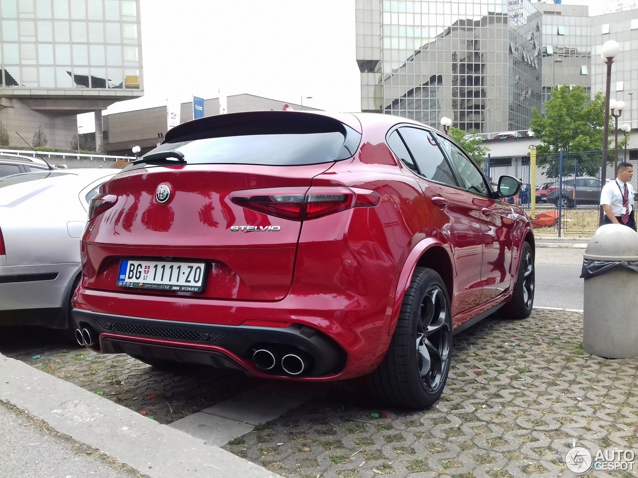 Alfa Romeo Stelvio Quadrifoglio