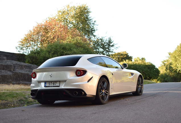 Ferrari FF