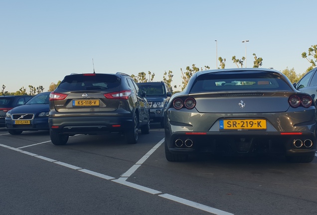 Ferrari GTC4Lusso T