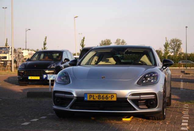 Porsche 971 Panamera Turbo