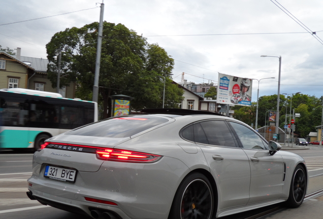 Porsche 971 Panamera Turbo