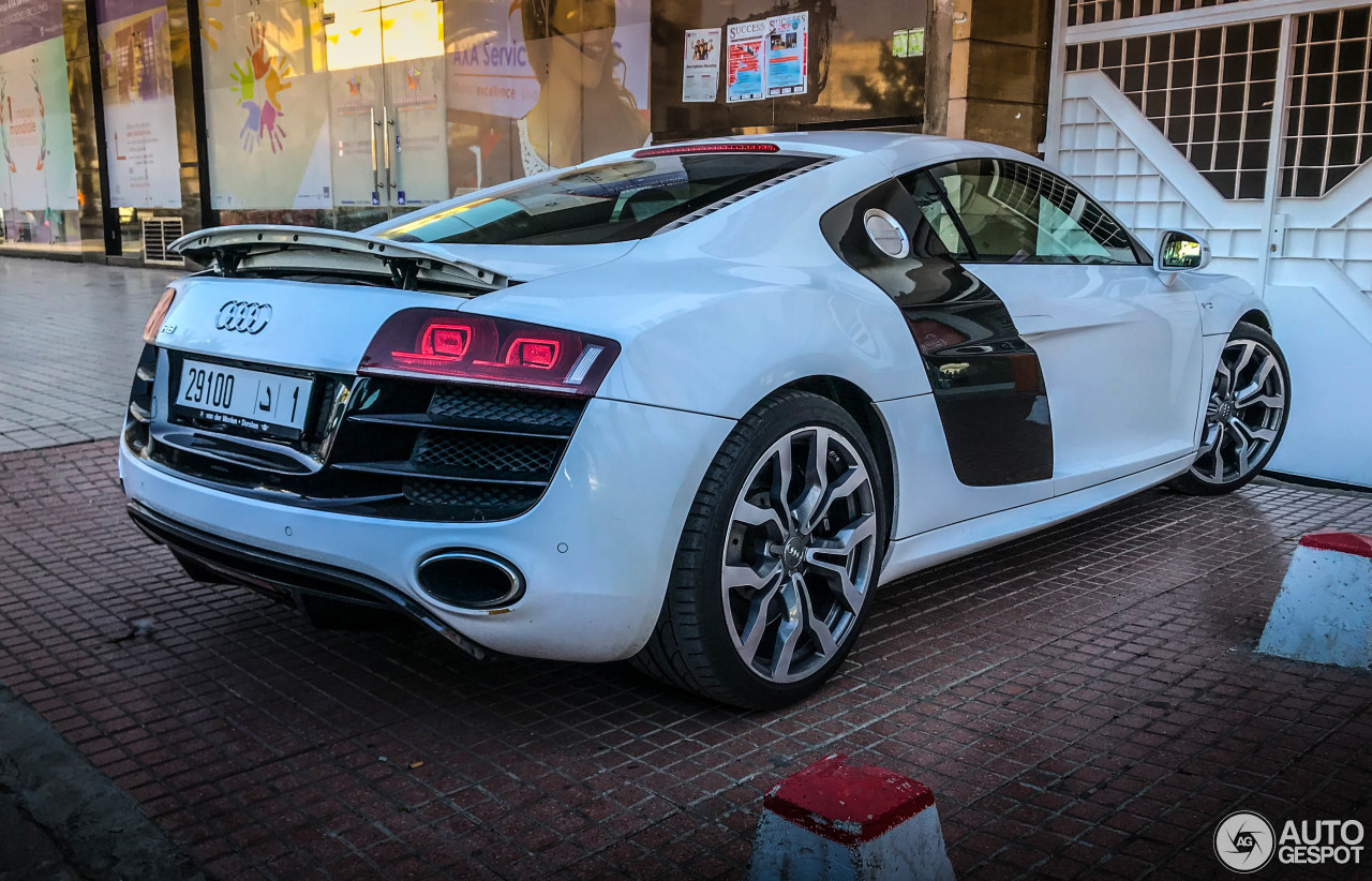 Audi R8 V10