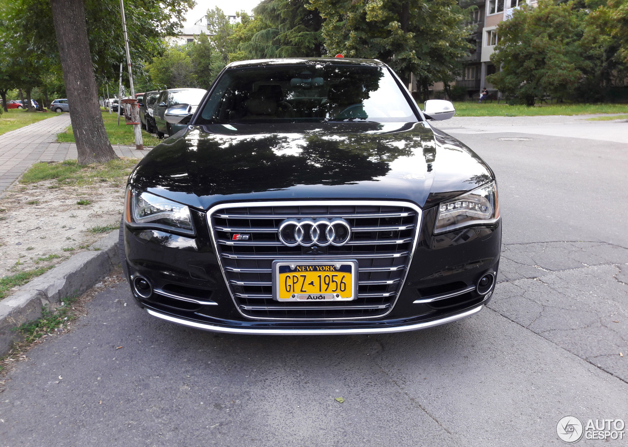 Audi S8 D4