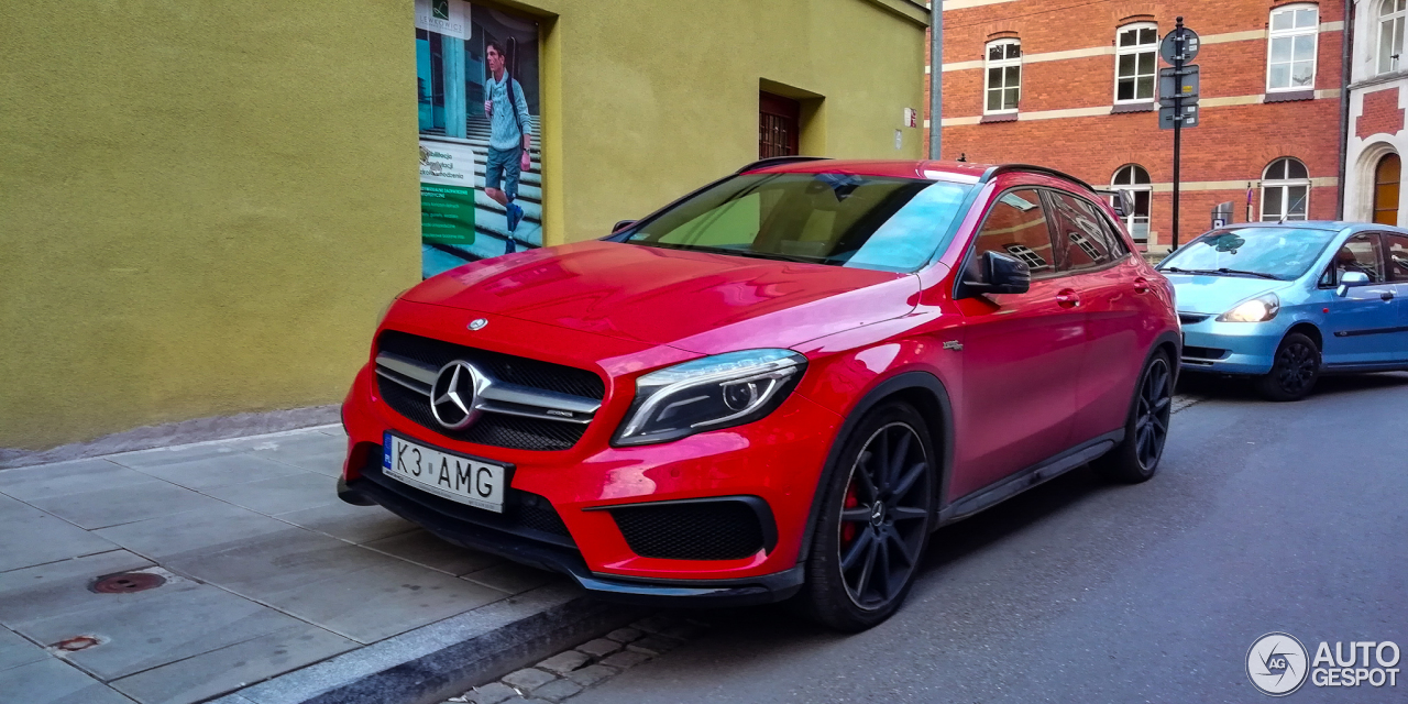 Mercedes-AMG GLA 45 X156