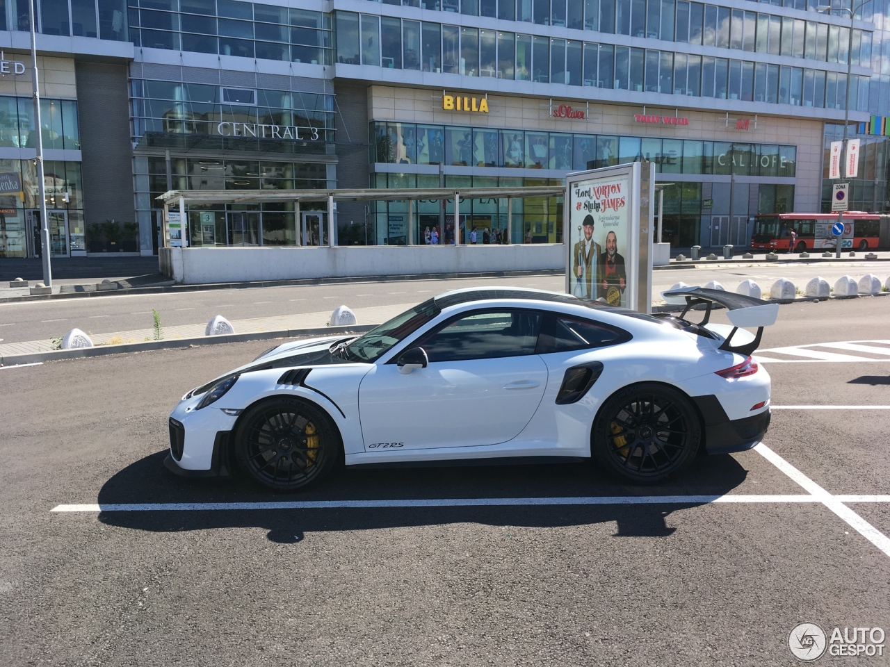 Porsche 991 GT2 RS Weissach Package