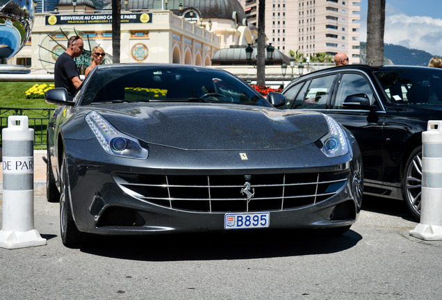 Ferrari FF