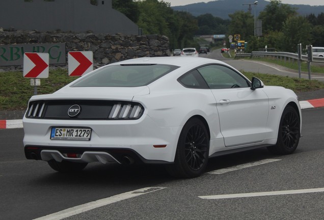 Ford Mustang GT 2015