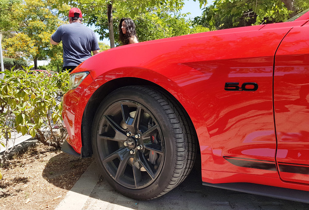 Ford Mustang GT 2015 Black Shadow Edition