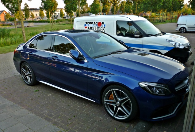 Mercedes-AMG C 63 S W205