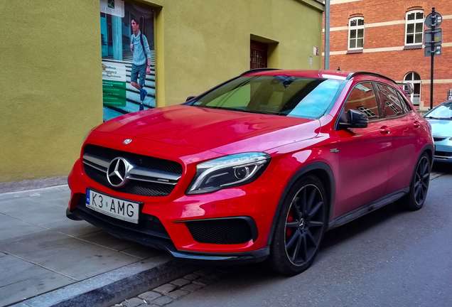 Mercedes-AMG GLA 45 X156