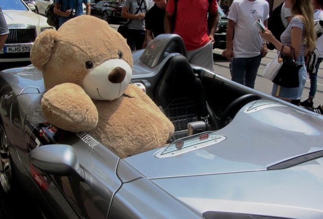 Mercedes-Benz SLR McLaren Stirling Moss