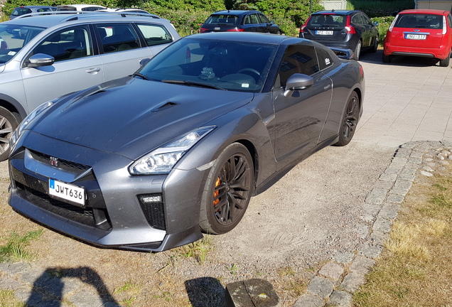 Nissan GT-R 2017