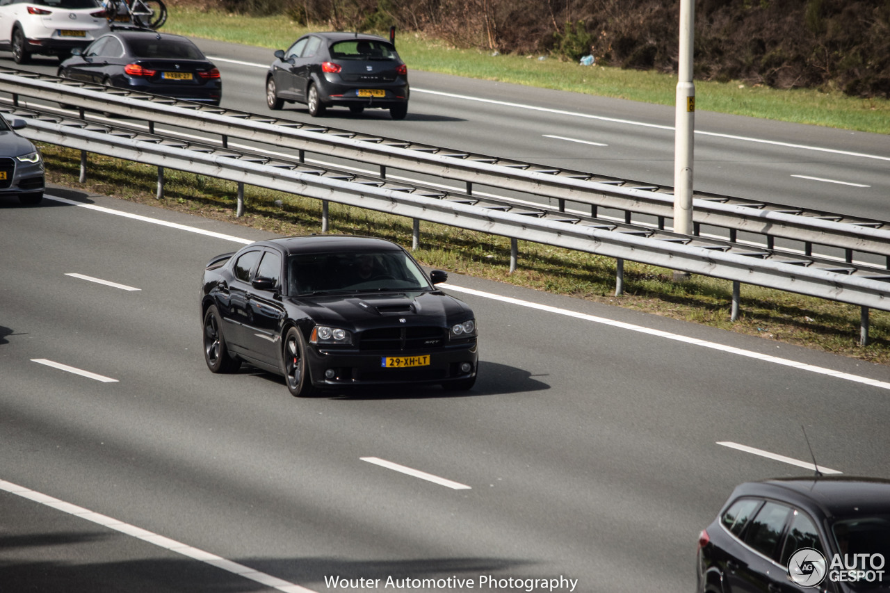 Dodge Charger SRT-8