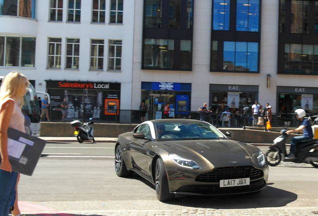 Aston Martin DB11