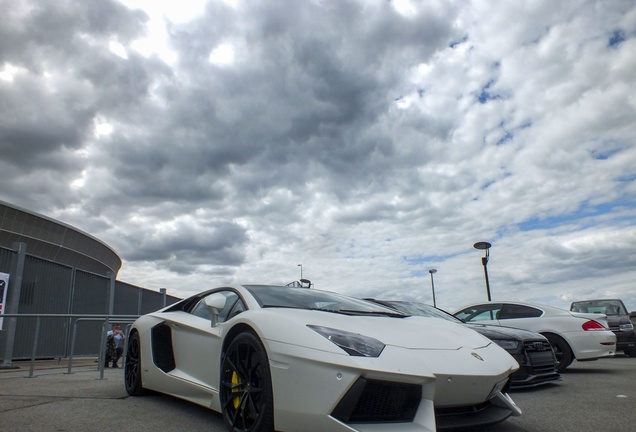 Lamborghini Aventador LP700-4