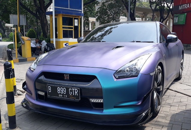 Nissan GT-R