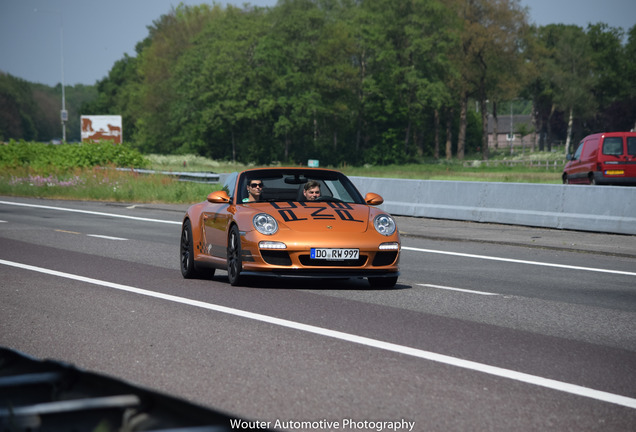 Porsche 997 Carrera 4 GTS Cabriolet